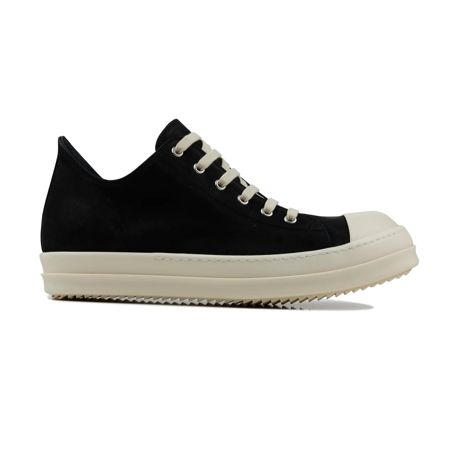 Low top sneakers